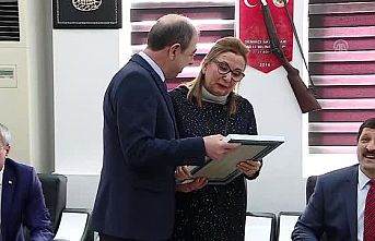 Skandalı yine bir gazeteci ortaya çıkardı! Dezenfektanı bakanlığa daha pahalıya satmış