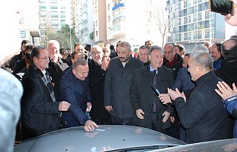 Bornova Açık Oto Pazarına girişler ücretsiz