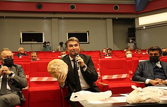 Başkan Tosun, Kula Halk Ekmeği Büyükşehir Meclisine Tanıttı