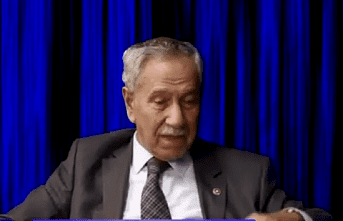 Bülent Arınç'tan Erdoğan'a fıkralı gönderme