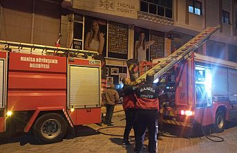 Matbaada çıkan yangına itfaiye müdahale etti