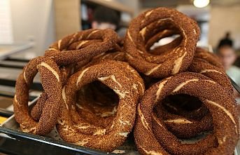 Çay simit hesabı da karıştı! Simit 10 TL oldu!