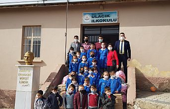 Başkan Ergün’den Demircili Öğrencilere Sıcacık Hediyeler Geldi