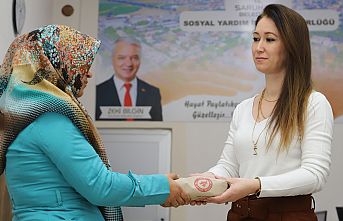 Saruhanlı Belediyesinden Et ve Mont Yardımı