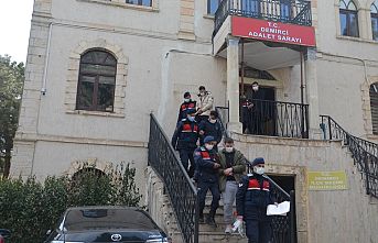 Olay Demirci'de Yaşandı! Girdikleri evde baba ve gelinin ellerini bağlayarak soygun yapan 4 kişi tutuklandı