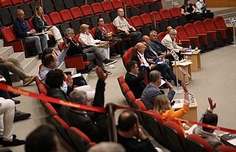 Tavuk Projesine AKP ve MHP’den Engel