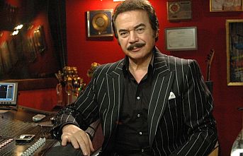 Orhan Gencebay hastaneye kaldırıldı