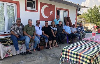 Böyle dostluklar, dostlar başına.. 27 yıl sonra Demirci'de buluştular