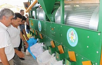 Demirci'de çiftçilere selektör desteği