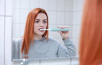 Diş Beyazlatma Tedavisi Nedir?