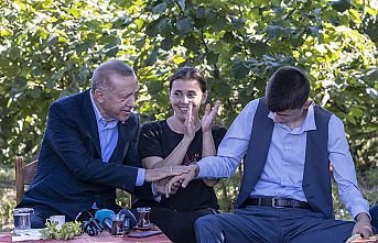 Erdoğan'ın fındık için fiyat beklentisini sorduğu üretici AKP ilçe yöneticisi ve eşi çıktı