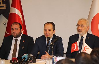 Fatih Erbakan: Ekonomik krizin sorumlusu 3 harfli marketler değil 3 haneli enflasyondur!