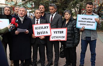 Kızılay Genel Merkezinin önünde protesto!