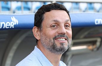 Erol Bulut İngiltere 'de devam edecek
