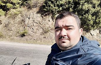 Tırın altına giren motosiklet sürücüsü can verdi
