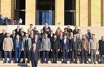 ANAP'tan Anıtkabir'e tarihi ziyaret