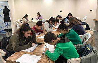 Çınar Akademi gençlerin hayatına dokunuyor