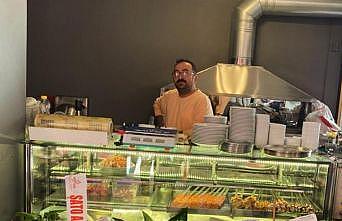 Depremzede esnaf  hayata yeniden tutundu