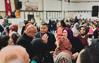 Doktor Başkan Adayı Düğünde Bozkurt işaretiyle oynadı
