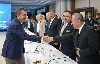 Bakan Tekin, eğitim sendikalarıyla buluştu