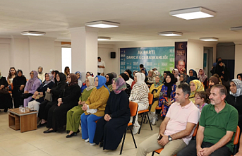 AK Kadın Darıca, aşurenin bereketini paylaştı