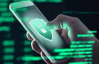 Akıllı telefonlar vatandaşların kişisel verilerini riske atıyor mu?