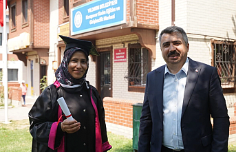 Bursa Yıldırım'ın üreten kadınlarında mezuniyet heyecanı