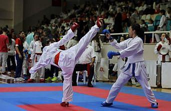 Gemlik'te karate şöleni
