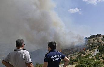 Manisa İtfaiyesi'nden Bornova yangınına takviye