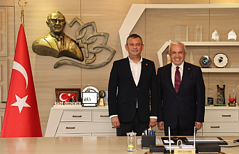 Özgür Özel: "Nilüfer partimizin yüz akı belediyelerinden"