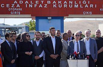 Prof. Dr.Özdağ: Gerçek suçlular adalete teslim edilmeli