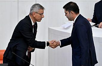 Yeni bakanlar yemin etti
