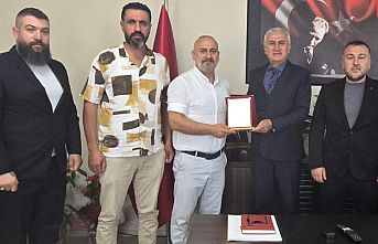 Dünya Türk Birliği'nde Bursa İl Göç İdaresi'ne nezaket