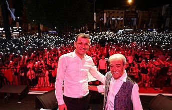 30 yıl sonra sevenleriyle buluştu