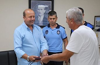 700 bin TL'lik çantanın sahibine faturalardan ulaşıldı!