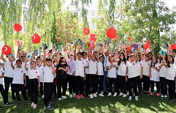 “Bütün yaptıklarımız çocuklarımız için”
