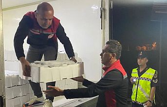 İzmir'de yasadışı avlanan bin 430 kilogram hamsiye el konuldu