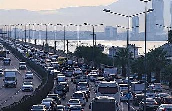 Kayıtlı taşıt sayısı yılda yüzde 10,2 azaldı
