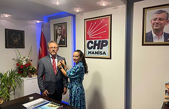 MANİSA’NIN TANINMIŞ GENEL CERRAHI OP. DR. NALBANT CHP’YE ÜYE OLDU