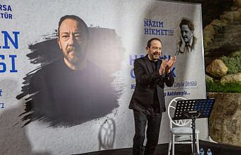 Nâzım Hikmet şiirlerle anıldı