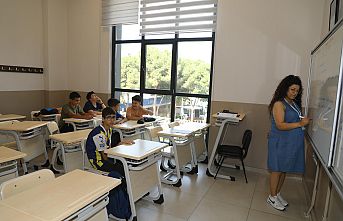 Şehzadeler Belediyesi, İngilizce Kursları ile öğrencilere yabancı dilde eğitim desteği sunmaya devam ediyor