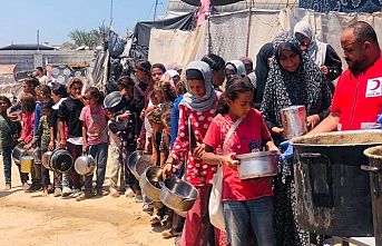 Türk Kızılay’dan kıtlığın eşiğindeki Gazze’ye gıda desteği