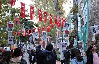 5 bin kitabı dalından topladılar