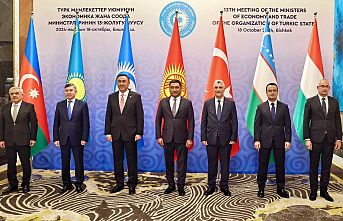 Bakan Bolat Kırgızistan'da