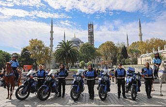 Motosikletli ve atlı kadın zabıtalar görevde