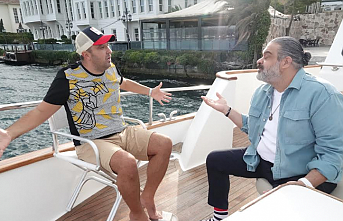 Ünlü Oyuncuyu Teknede İkna Etti