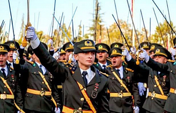 İhraç mı edilecekler? Kamuoyu süreci merakla bekliyor! Teğmenlerin Yüksek Disiplin Kurulu süreci başladı