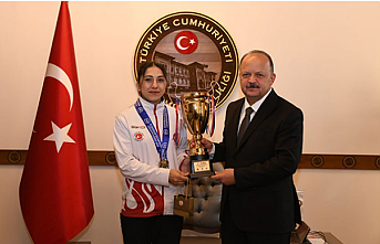 Vali Dallı, Avrupa Şampiyonu kickboksçuyu makamında ağırladı