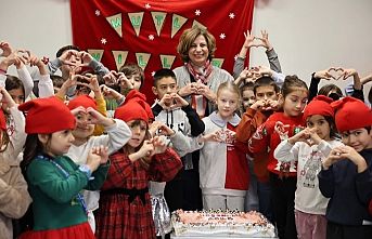 Ayşe Ünlüce 2024'ü çocuklarla uğurladı