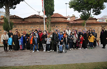 Büyükşehir’den Akhisarlı özel öğrencilere Manisa gezisi